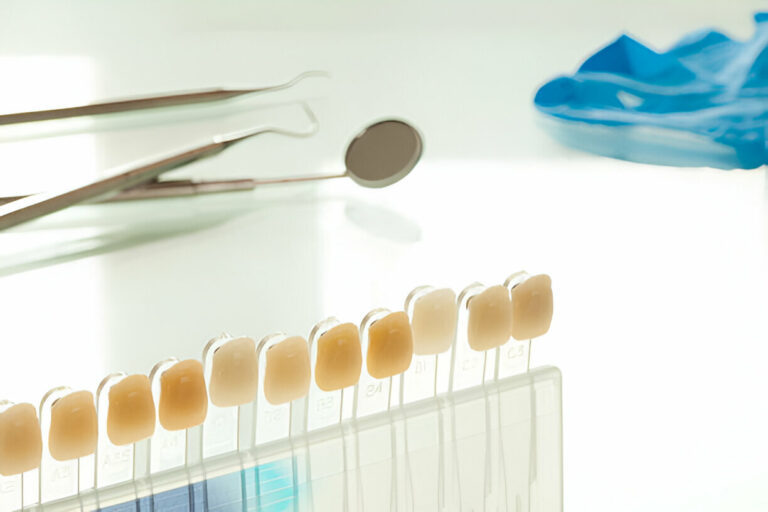 Porselen Lamine Diş